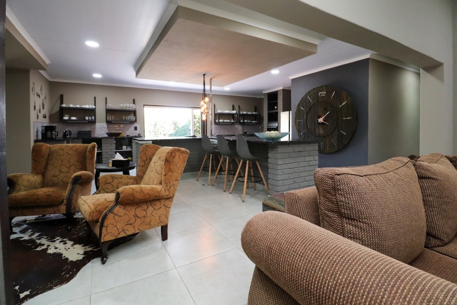 5 Bedroom Property for Sale in Irene Park North West